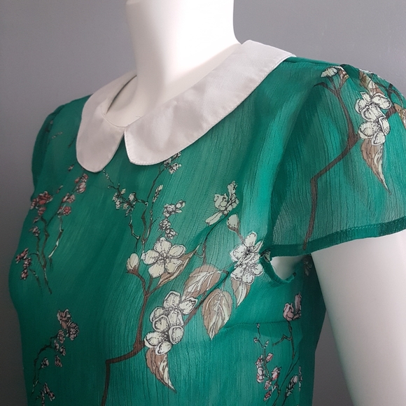 3/$35 Peter Pan Collared Chiffon Blouse - Picture 4 of 8